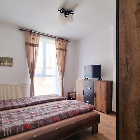 Apartament Dabe Hd 후네도아라 외부 사진