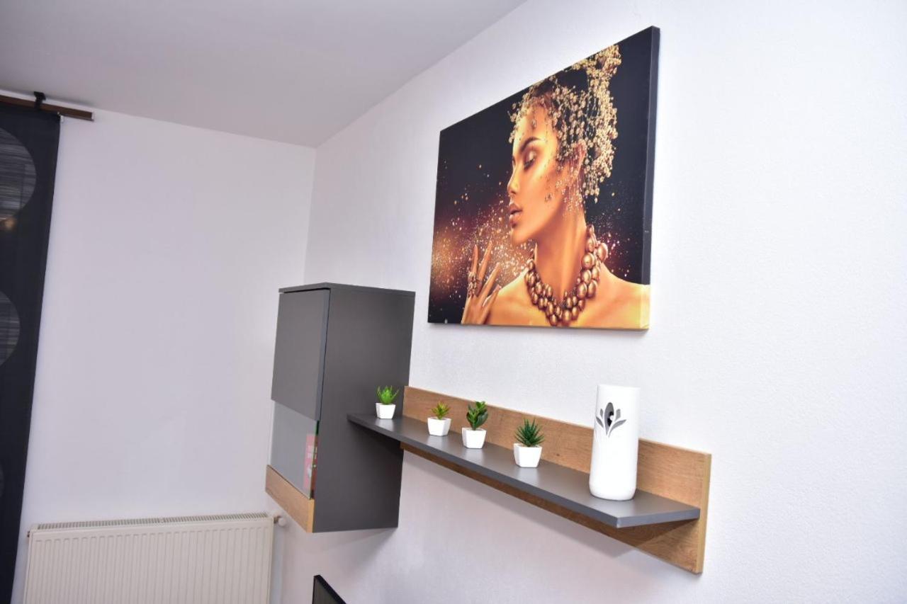 Apartament Dabe Hd 후네도아라 외부 사진