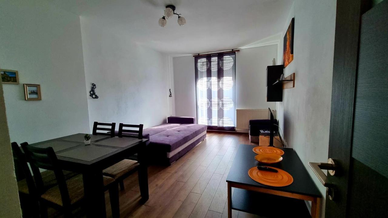 Apartament Dabe Hd 후네도아라 외부 사진