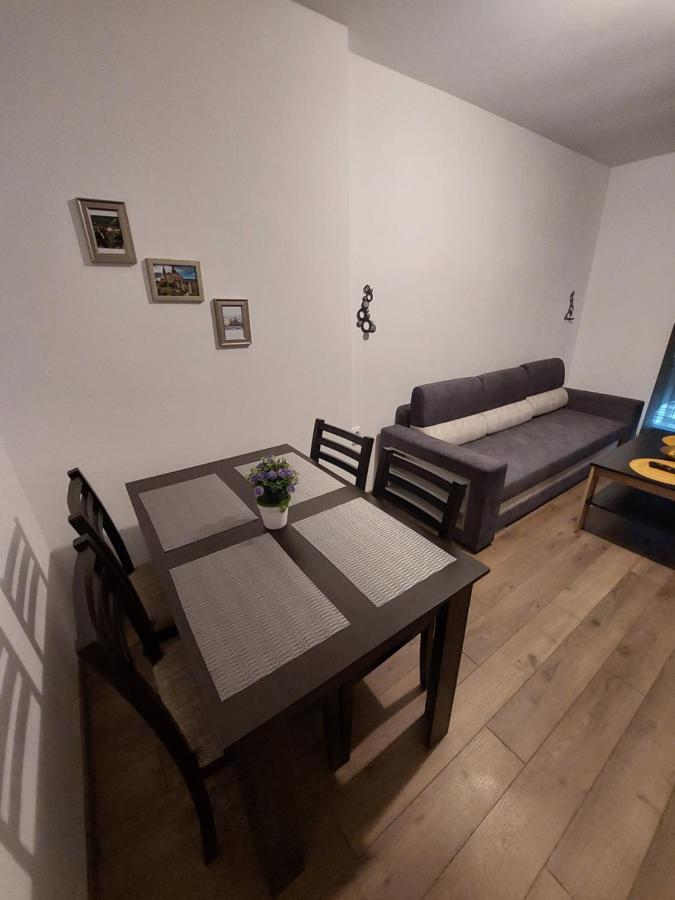 Apartament Dabe Hd 후네도아라 외부 사진